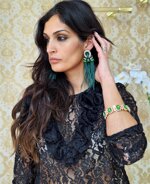blusa-noir-in-pizzo-traforata