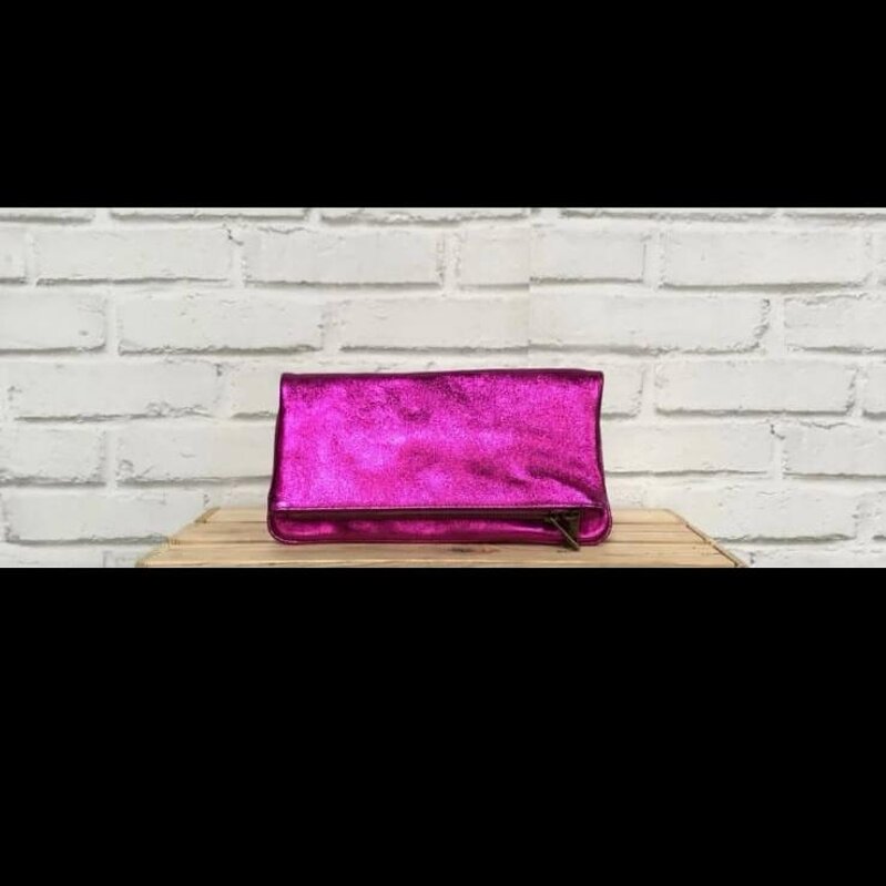 pochette-in-pelle-lamination-fucsia
