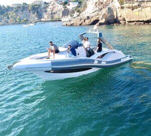 Python C-33 Gommone Cabinato