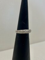 anello-fedina-in-oro-e-pave-di-brillanti