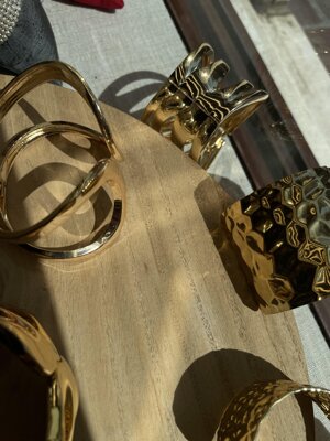 bracciale-in-metallo-dorato