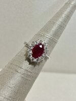 anello-kate-oro-bianco-pietra-centrale-e-contorno-brillanti