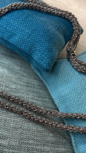 collana-argento-e-seta-a-sciarpetta