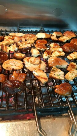 f6f58076a522bb6ee949774581a4f0a30fb161d3