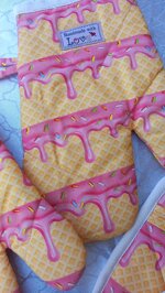 handmade-kitchen-gloves-vaffles