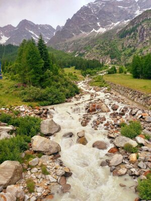 flow-of-the-cold-river