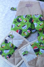 handmade-kitchen-gloves-sushi