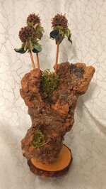 driftwood-decoration-green-flowers