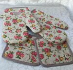 handmade-kitchen-gloves-vintage