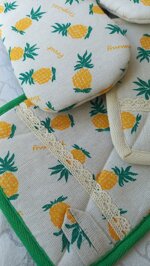 handmade-kitchen-gloves-pineapple