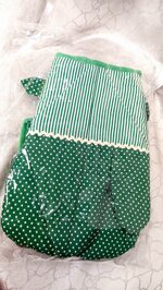 handmade-kitchen-gloves-green-and-white