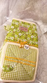 handmade-kitchen-gloves-green-flowerssquere