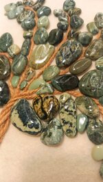 sea-stones-picture-tree