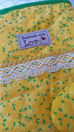 handmade-kitchen-gloves-green-leaves