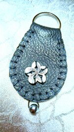 handmade-leather-key-holders