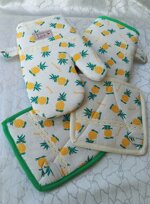 handmade-kitchen-gloves-pineapple