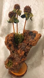 driftwood-decoration-green-flowers