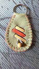 handmade-leather-key-holders