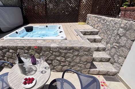 deluxe%20spa%2002.jpeg