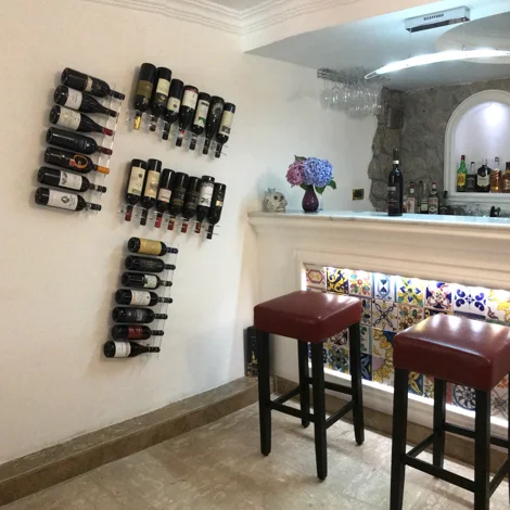 bar%2001.webp