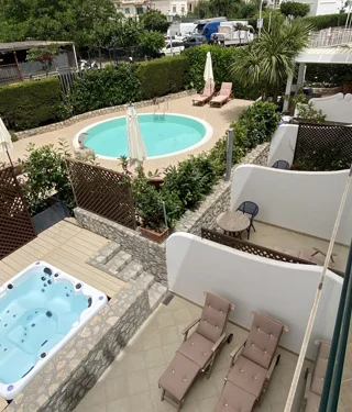 pool%2004.webp