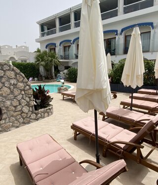 pool%2003.jpeg