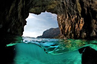 grotta%20bianca%201.jpeg