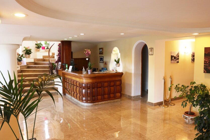 lobby 01.jpeg