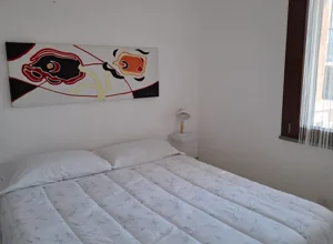Camera da letto con letto matrimoniale 