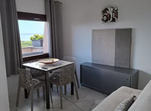 Zona giorno dell'appartamento con Terrazza vista mare a Stintino Zona giorno dell'appartamento con Terrazza vista mare a Stintino