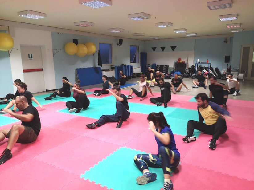 AKEA Difesa personale: esercizi a terra