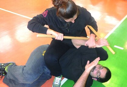 Kali: stick grappling