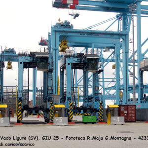 4233-0409%20-%20h%20tem%20terminale%20vado%20gateway%20-%20vado%20ligure%20-%20giu%2025%20-%2003ts.jpeg