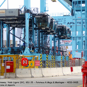 4231-0436%20-%20h%20tem%20terminale%20vado%20gateway%20-%20vado%20ligure%20-%20giu%2025%20-%2002ts.jpeg
