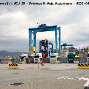 4233-0407%20-%20h%20tem%20terminale%20vado%20gateway%20-%20vado%20ligure%20-%20giu%2025%20-%2002ts.jpeg