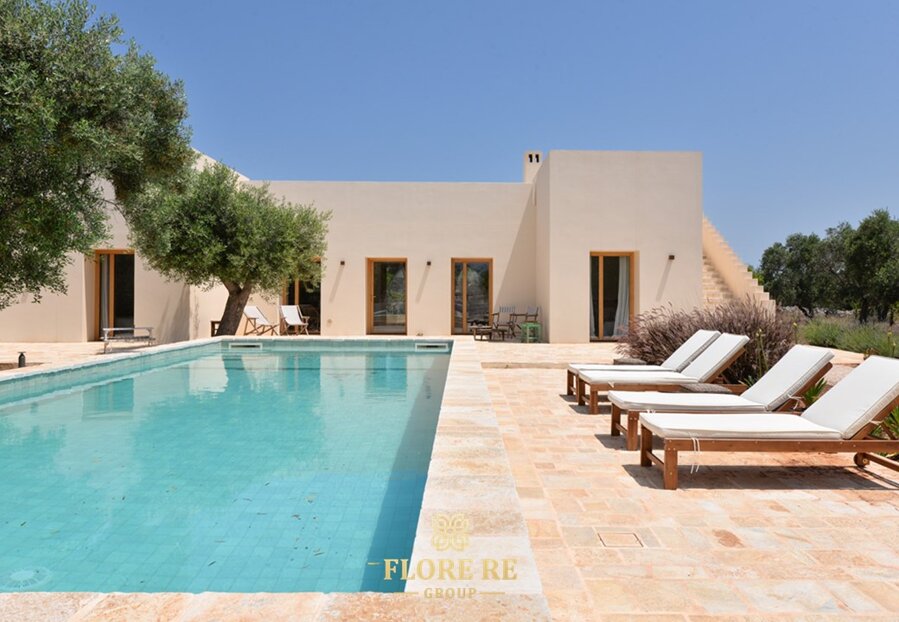 AGENZIA IMMOBILIARE INTERNAZIONALE OSTUNI Flore RE group