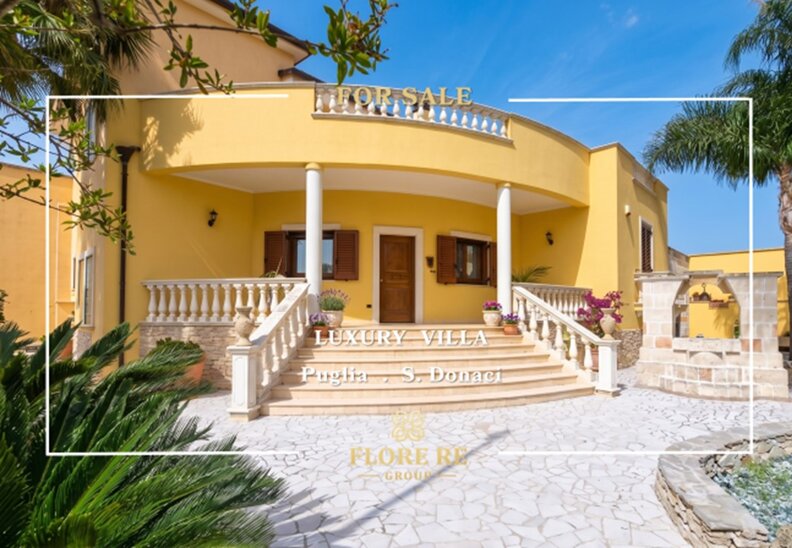 Villa di lusso con scalinata monumentale e porticato in vendita a San Donaci, Puglia - Flore RE Group