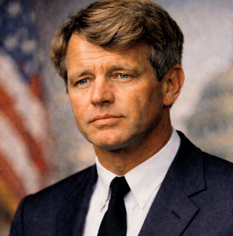 P&agrave;thei M&agrave;thos: Robert Kennedy e la politica come attraversamento del dolore Dal lutto alla responsabilit&agrave;, dai diritti civili al Vietnam