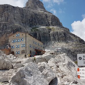 Rifugio Pedrotti