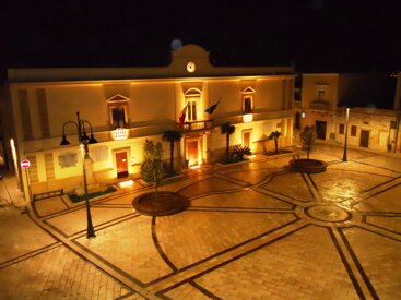 villa-castelli-piazza.jpeg villa-castelli-piazza.jpeg