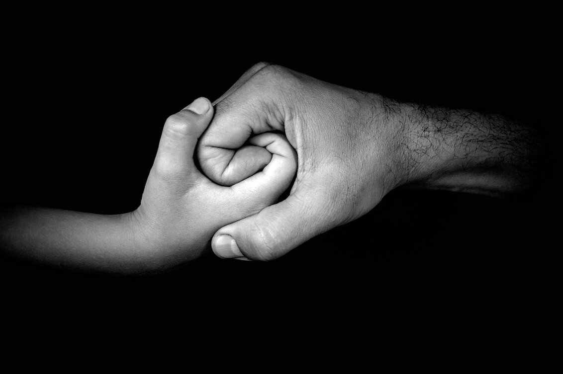 hands-6603653_1280.jpeg