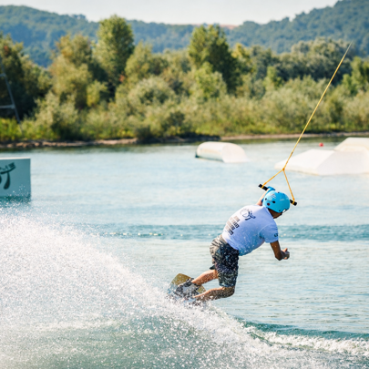 sciatore-3%20copia.jpeg sciatore-3%20copia.jpeg