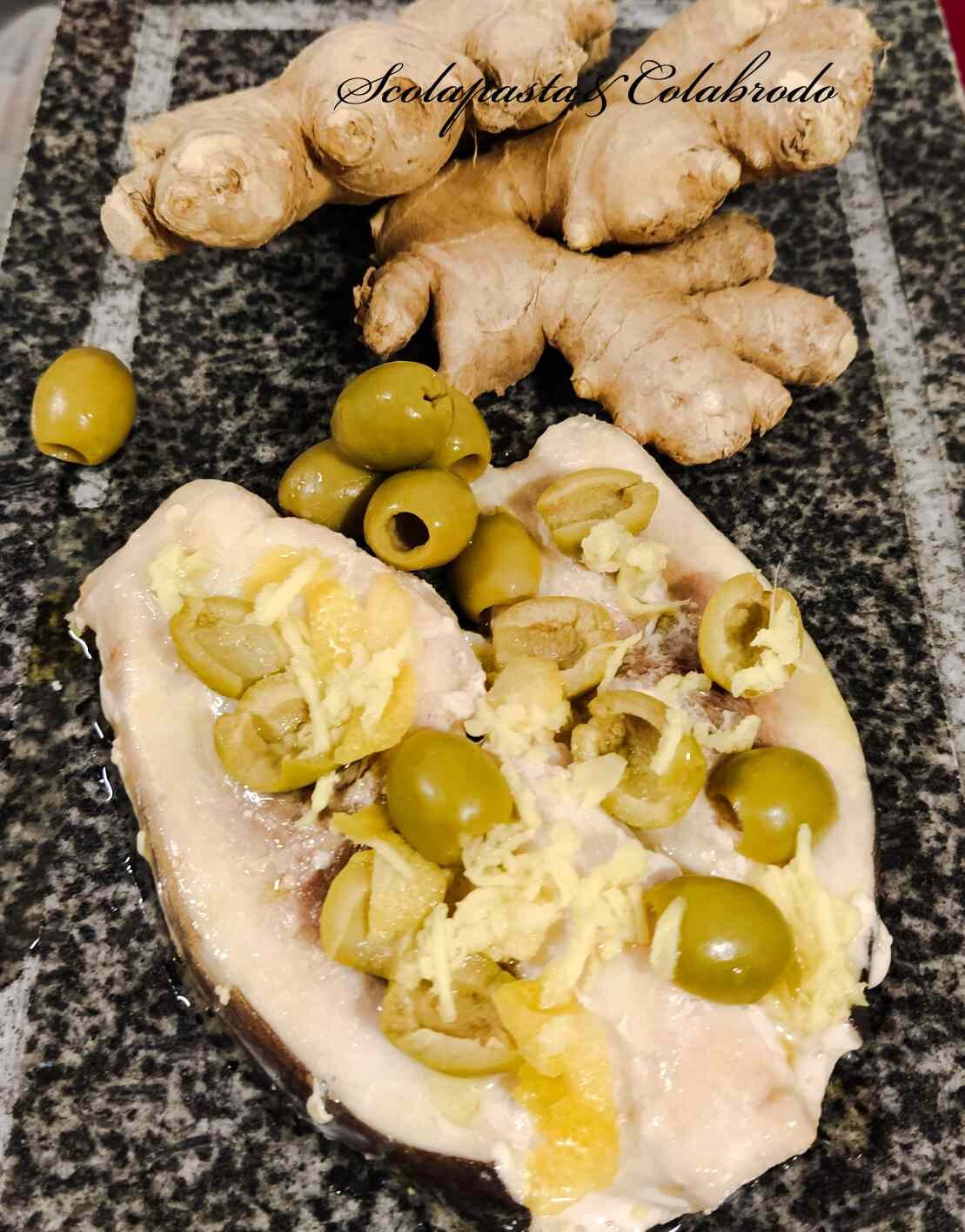 Pesce spada con zenzero e olive verdi