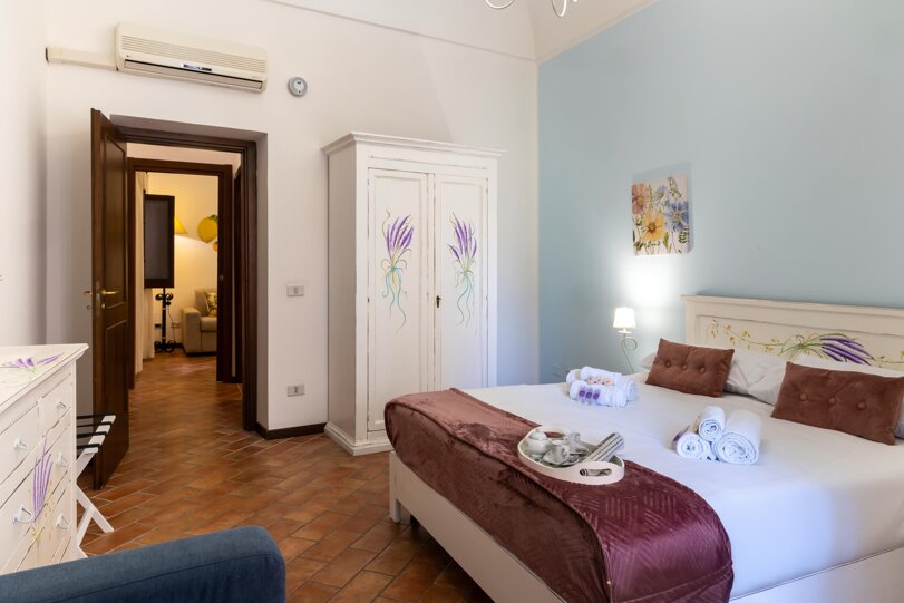 Camera matrimoniale con armadio