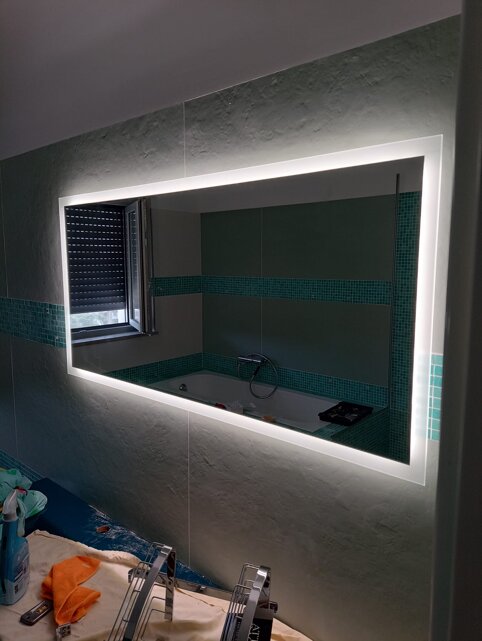 Specchio a led
