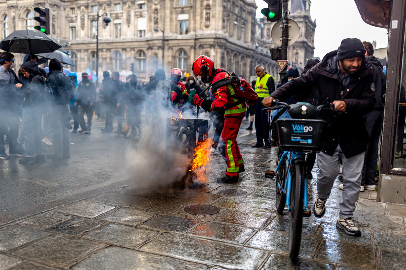 Protest in Paris 13 April 2023