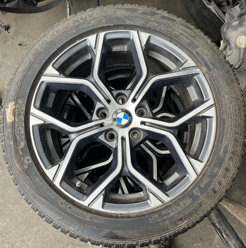 treno-ruote-completo-di-cerchioni-bmw-x1-2019