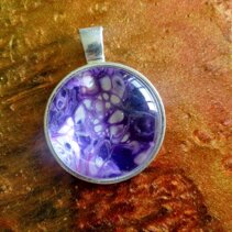 Coordinamenti collane e bracciali dipinti a mano. Ogni oggetto è un pezzo unico con attivazioni e possibilità personalizzazione