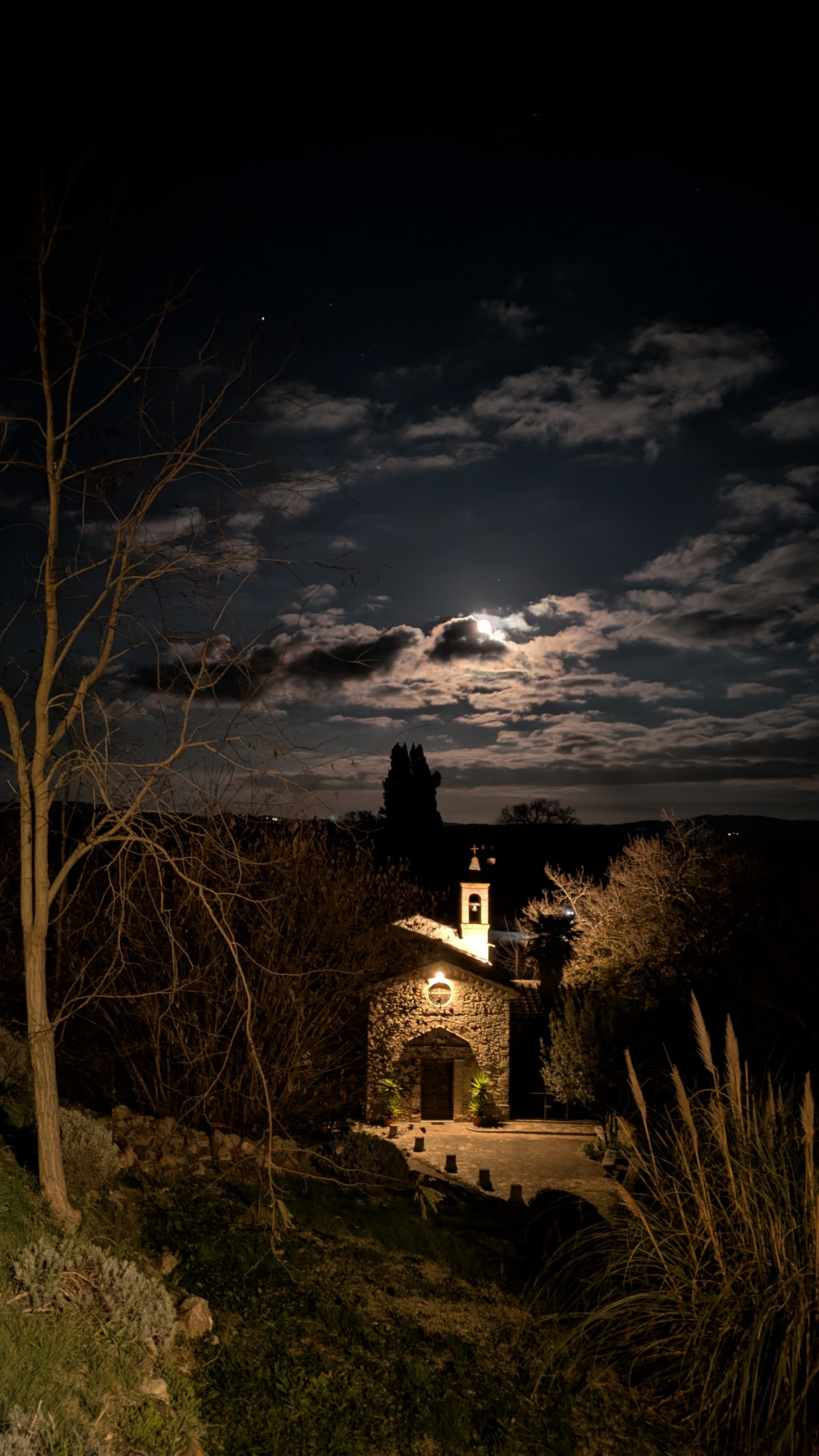 Splende la Superluna a Montalcinello