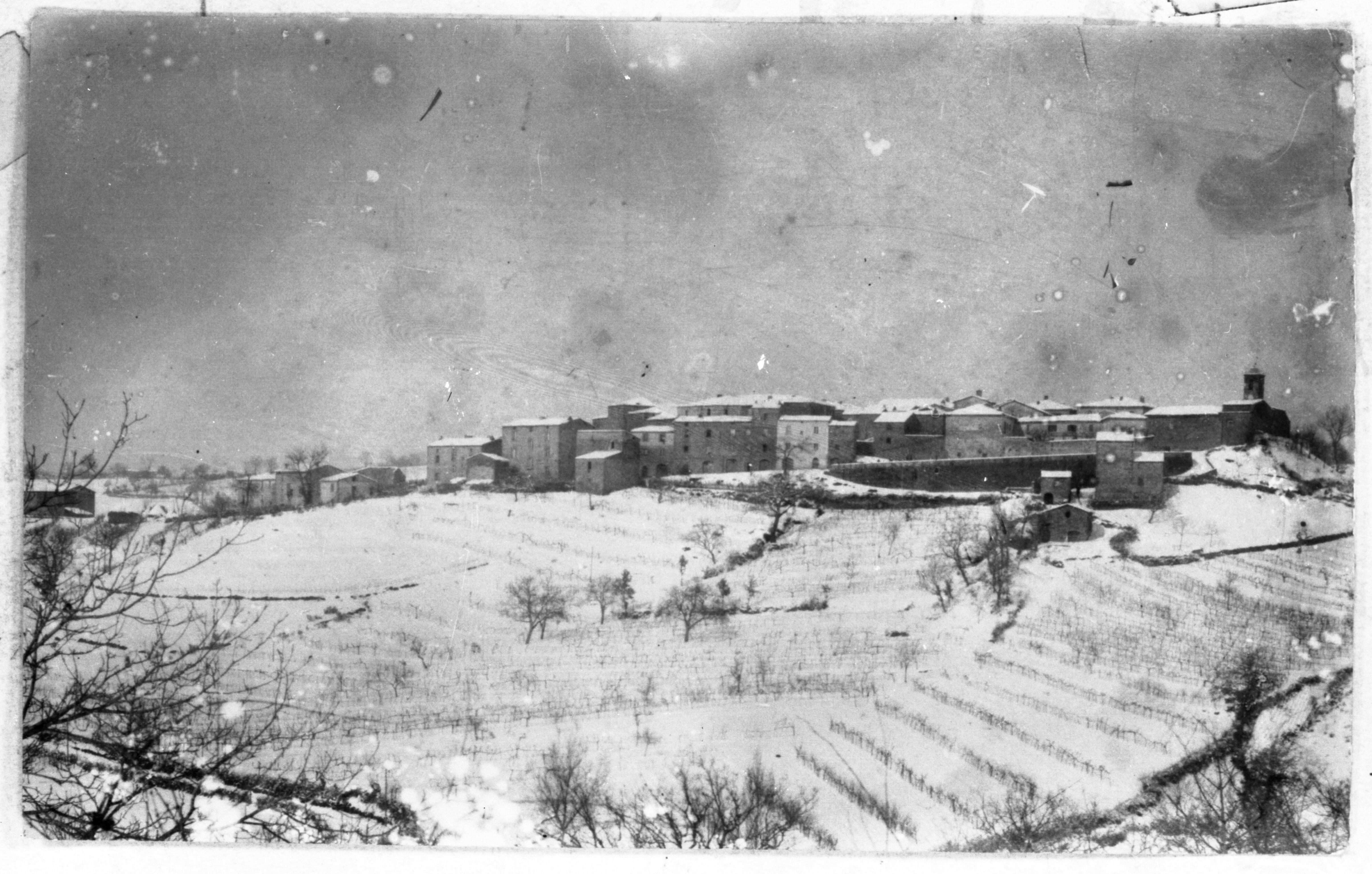 Montalcinello sotto la neve, prima della tempesta della guerra